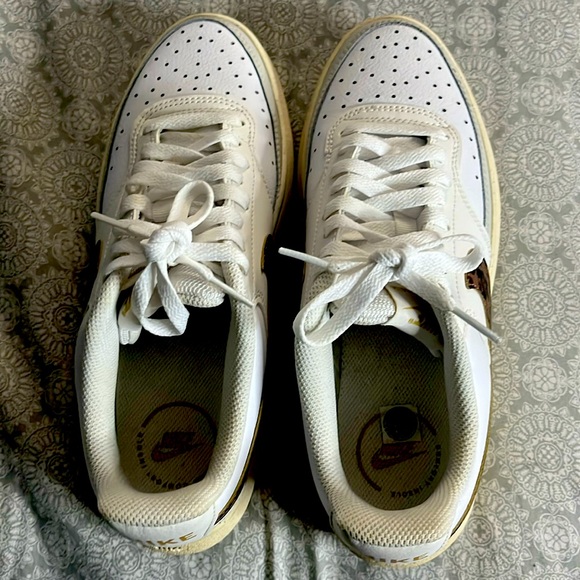 Nike Air Force cheetah print platforms - Picture 2 of 2